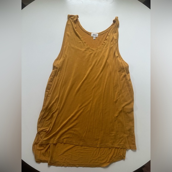 5 Pack Flowy Summer Tank tops! White Crow / Hollister - Picture 15 of 16